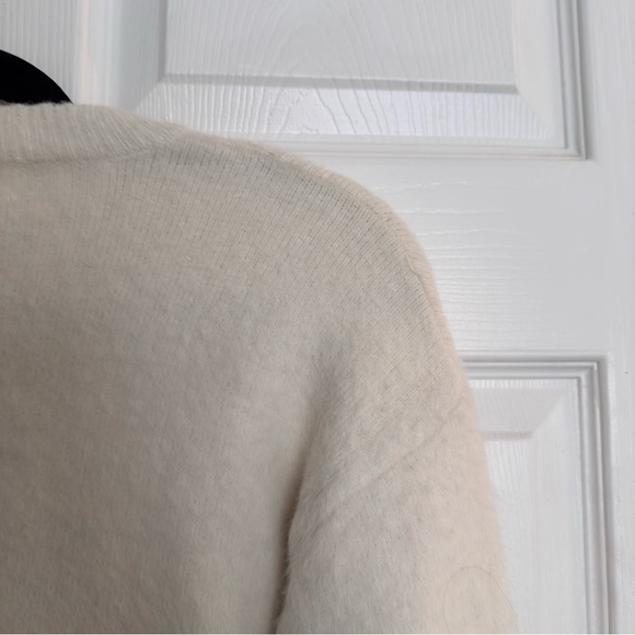 The Vintage Shop White Cropped Small Sweater - Picture 6 of 7